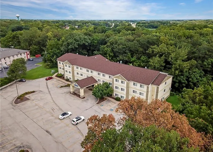 Comfort & Near I-80 Hotel 4*