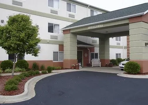 Hotel Comfort & Near I-80 East Moline